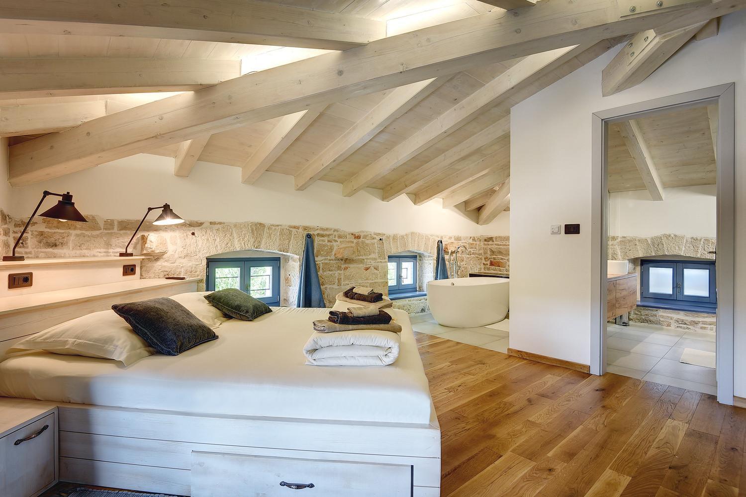 Villa Pi For 8 People In Central Istria With Heated Pool & Large Garden Tinjan Exterior photo