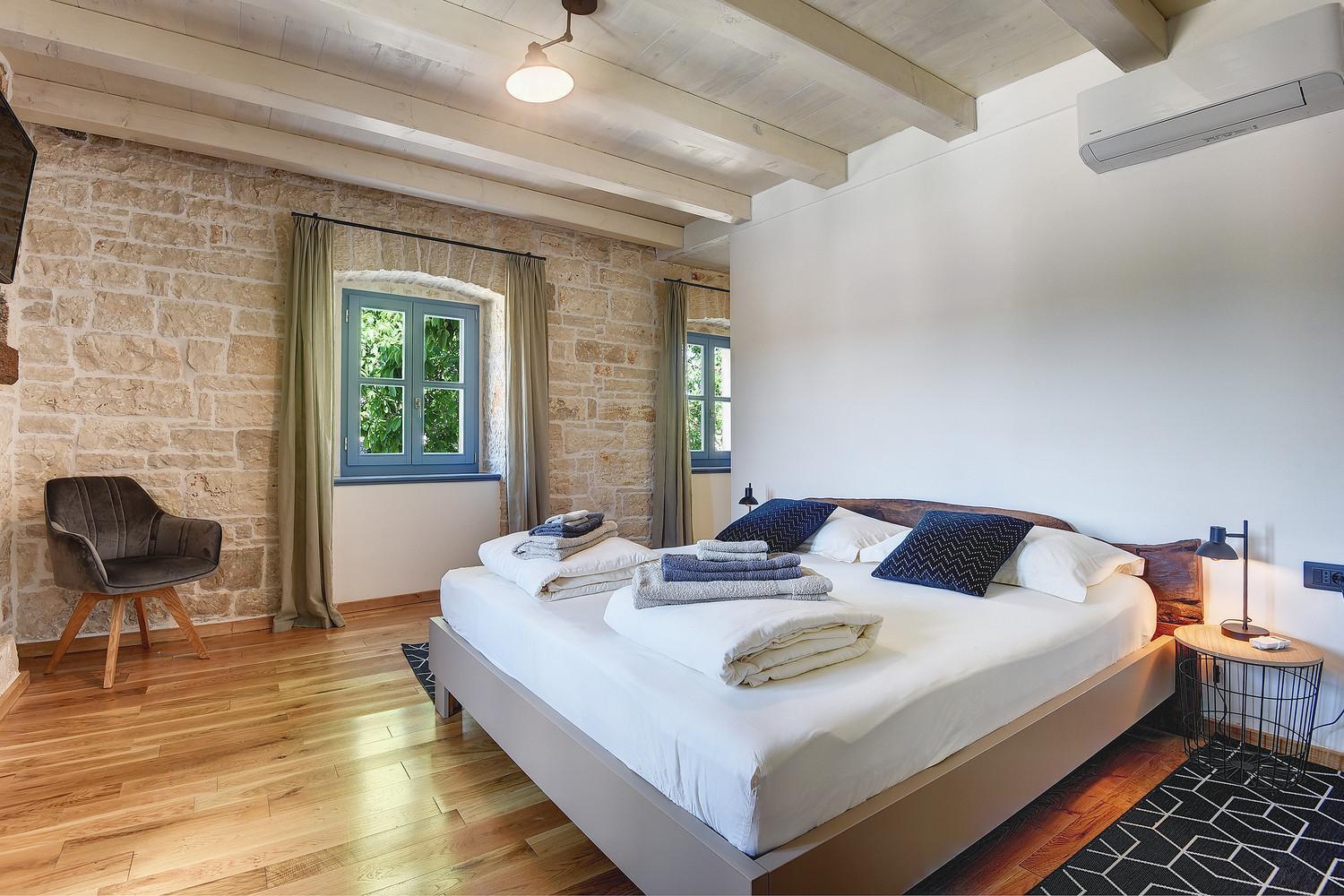 Villa Pi For 8 People In Central Istria With Heated Pool & Large Garden Tinjan Exterior photo