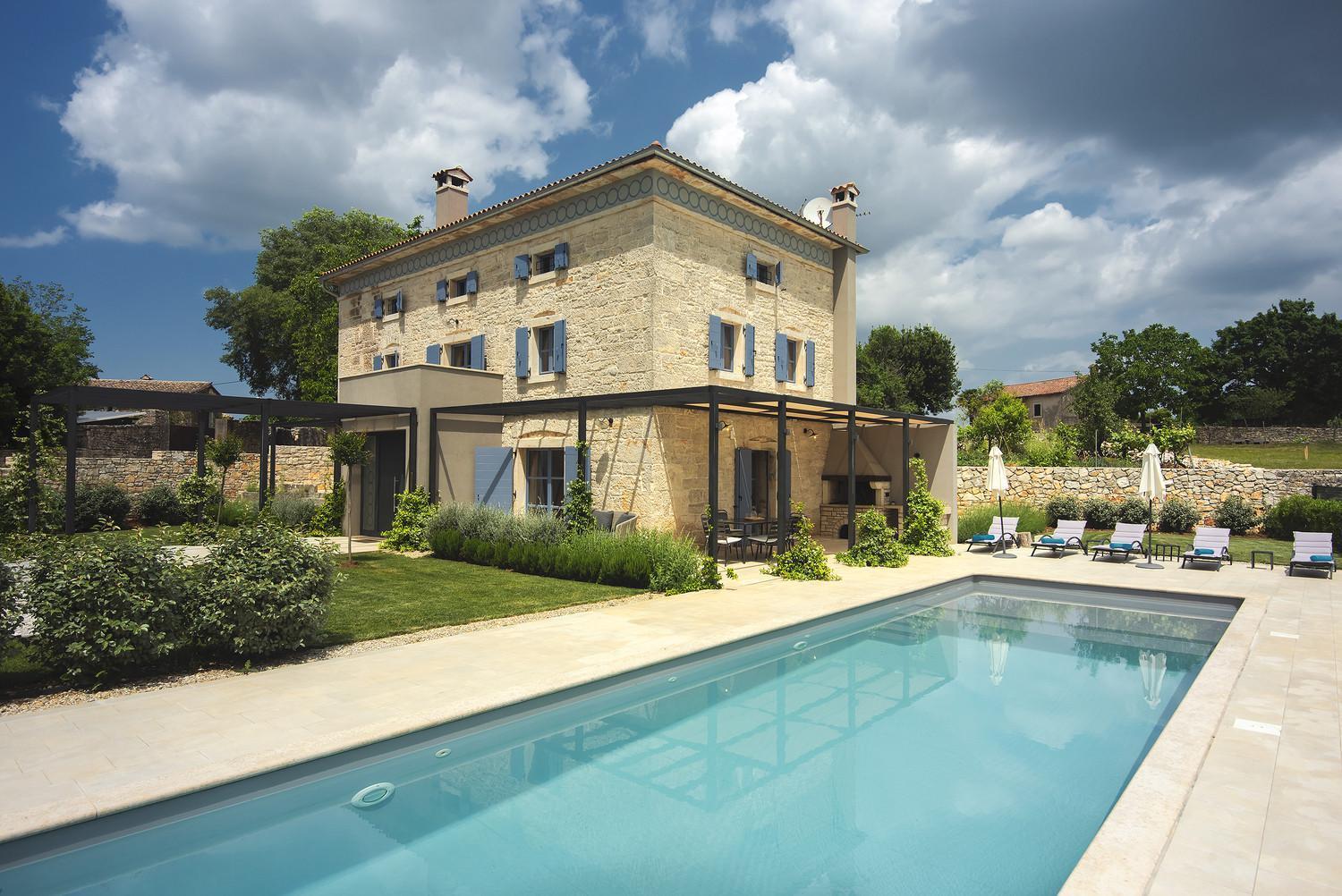 Villa Pi For 8 People In Central Istria With Heated Pool & Large Garden Tinjan Exterior photo
